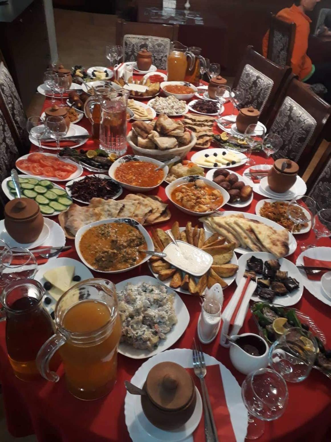 Mestia 4 Season المظهر الخارجي الصورة