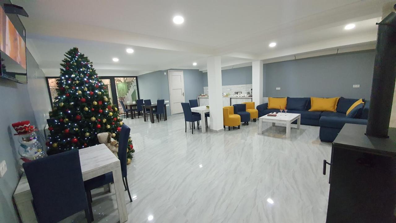 Mestia 4 Season المظهر الخارجي الصورة